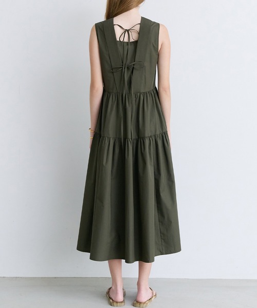 LE CIEL BLEU(ルシェルブルー)の「スリーブレスドレスw/ボウディテール / Sleeveless Dress w/Bow Detail(ワンピース・レディース・カーキ/ブルー/ブラック・36/38)」の10枚目の写真