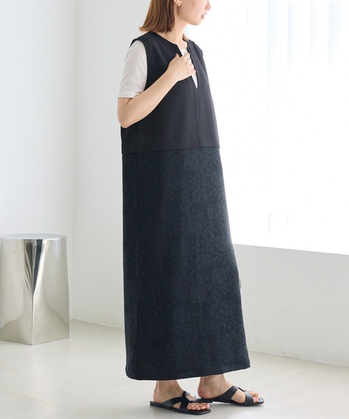 LAVEANGE(ラビアンジェ)の「キーネックレースドッキングワンピース|華やかな大人の花柄レース/褒められワンピ/スタイルアップ/Iライン/ロング丈/ジャンスカ(ワンピース・レディース・ブラック/ベージュ・LL/3L/M/5L/4L)」の18枚目の写真