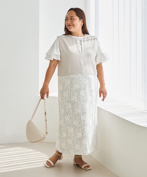 LAVEANGE(ラビアンジェ)の「キーネックレースドッキングワンピース|華やかな大人の花柄レース/褒められワンピ/スタイルアップ/Iライン/ロング丈/ジャンスカ(ワンピース・レディース・ブラック/ベージュ・LL/3L/M/5L/4L)」の12枚目の写真