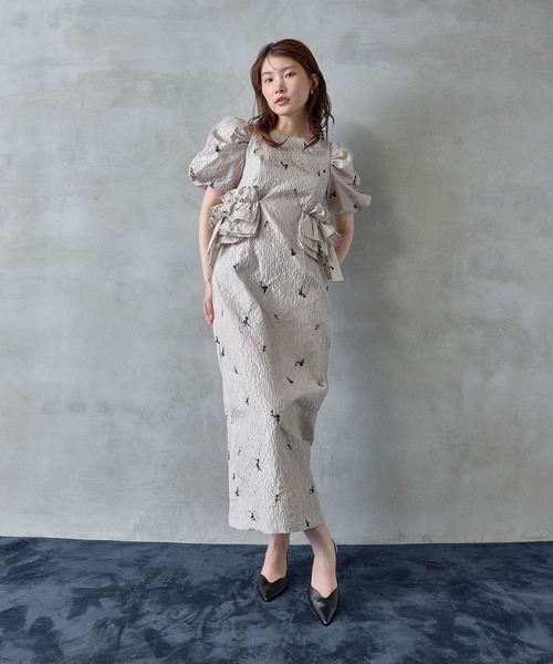Kana（カナ）の「ブロッサムフリルワンピースドレス 結婚式 パーティードレス オケージョンドレス お呼ばれワンピース（ドレス・レディース・ネイビー/ブラック/ベージュ・M/S/L）」の3枚目の写真