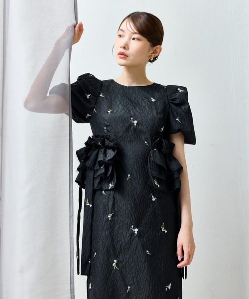 Kana（カナ）の「ブロッサムフリルワンピースドレス 結婚式 パーティードレス オケージョンドレス お呼ばれワンピース（ドレス・レディース・ネイビー/ブラック/ベージュ・M/S/L）」の21枚目の写真