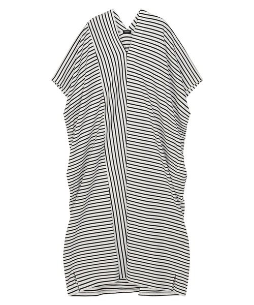 ZUCCa(ズッカ)の「CENTER STRIPE JERSEY / ワンピース(ワンピース・レディース・ブラック/ホワイト・M size)」の2枚目の写真
