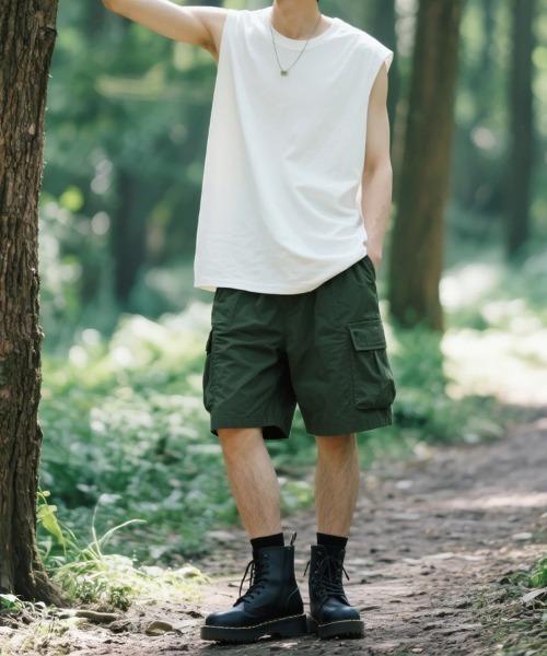 CLOTHY(クロシィ)の「【綿100%の快適な着心地】メンズ コットン100 ノースリーブ Tシャツ(タンクトップ・メンズ・ブラック/オフホワイト・LARGE/MEDIUM)」の10枚目の写真