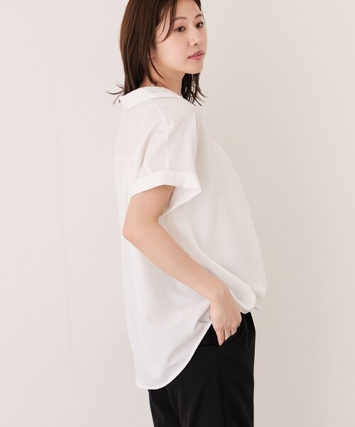 Jayro(ジャイロ)の「裾タック半袖ブラウス(シャツ/ブラウス・レディース・チャコールグレー/ホワイト系その他/ベージュ系その他2/ブルー系その他6/ブラック・M)」の11枚目の写真