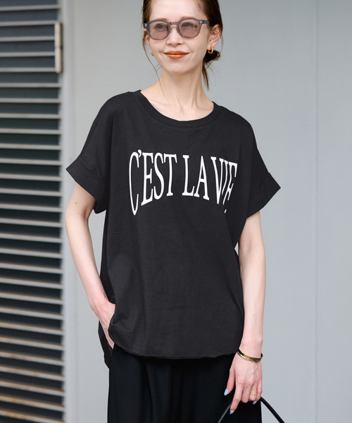 SLOBE IENA（スローブイエナ）の「CEST LA VIE Tシャツ（Tシャツ/カットソー・レディース・ホワイト系その他/ブラック/ホワイト・FREE）」の12枚目の写真