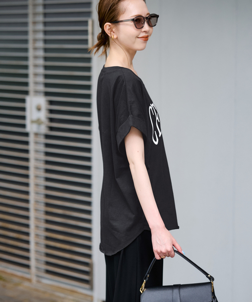 SLOBE IENA（スローブイエナ）の「CEST LA VIE Tシャツ（Tシャツ/カットソー・レディース・ホワイト系その他/ブラック/ホワイト・FREE）」の15枚目の写真