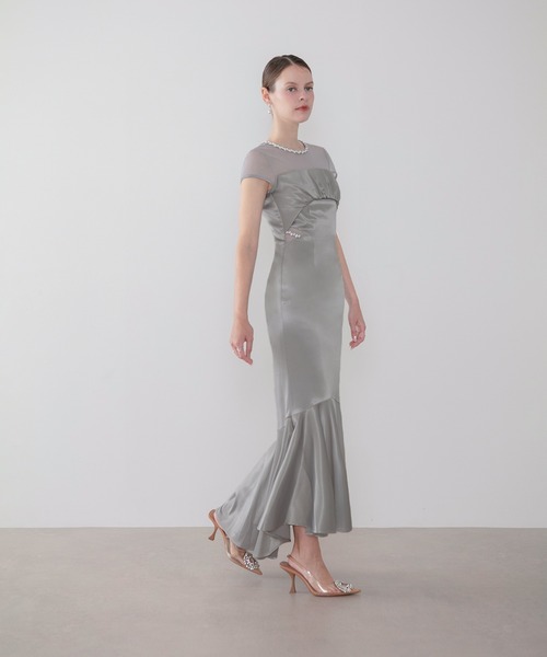 Leja(レジャ)の「【LEJA LUXE】ビジューネックフィッシュテールマーメイドドワンピースオケージョンドレス(ドレス・レディース・グレー・MEDIUM/SMALL)」の4枚目の写真