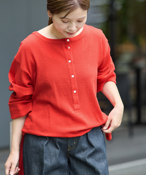 JOURNAL STANDARD（ジャーナルスタンダード）の「《追加》ソフトガーゼ2WAYビッグプルオーバー（シャツ/ブラウス・レディース・レッド/ブラウン/ブラック・FREE）」の15枚目の写真
