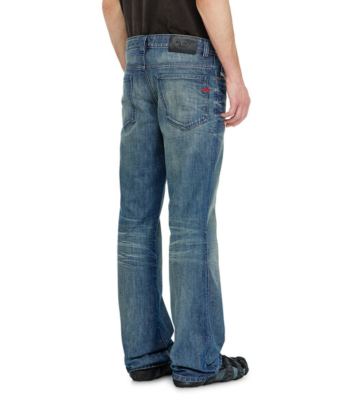 DIESEL(ディーゼル)の「メンズ デニムパンツ 1998 D-BUCK-CC-YU(デニムパンツ・メンズ・ライトブルー・28inch/30inch/32inch/34inch)」の3枚目の写真