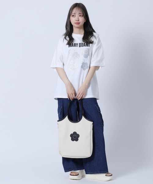 MARY QUANT(マリークワント)の「デイジーパッチシュリンク トート(トートバッグ・レディース・シルバー/ブラック/アイボリー/キャメル・FREE)」の10枚目の写真