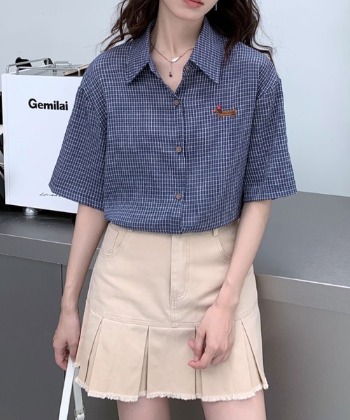 2ly2（トゥーリートゥー）の「ワンポイント刺繍がかわいい♪ヴィンテージ感チェックシャツ（シャツ/ブラウス・レディース・ネイビー・FREE）」の13枚目の写真
