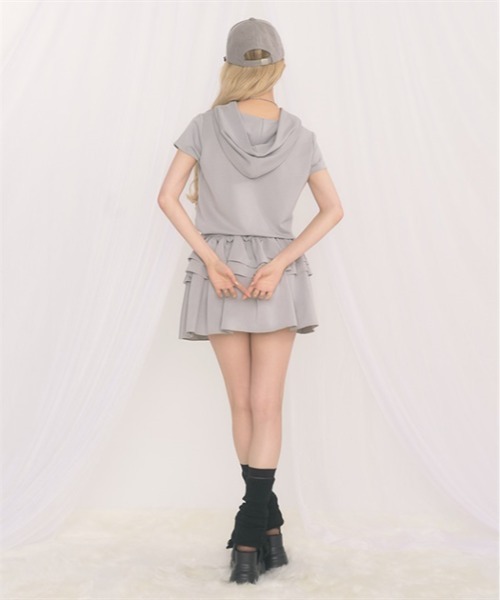 FickleBebe(フィクルベベ)の「ティアードフーディワンピース(ワンピース・レディース・グレー/ブラック・FREE)」の20枚目の写真