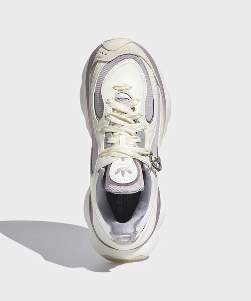 adidas(アディダス)の「オズヴィーナス / OZVENUZ Shoes / 厚底スニーカー / アディダスオリジナルス adidas Originals(スニーカー・レディース・ホワイト・28.0cm/27.5cm/27.0cm/26.5cm/26.0cm/25.5cm/25.0cm/22.5cm/22.0cm/24.5cm/24.0cm/23.5cm/23.0cm)」の4枚目の写真