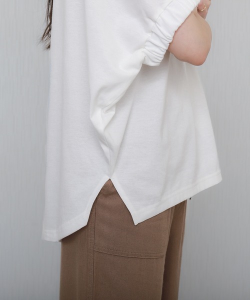libelle more(リベル モア)の「着映えギャザーネックトップス(Tシャツ/カットソー・レディース・ブラック/グリーン/オフホワイト/チャコールグレー・L/M)」の6枚目の写真