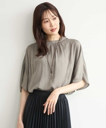 MK MICHEL KLEIN（エムケーミッシェルクラン）の「[UVカット 接触冷感 洗える]五分袖ドルマンスリーブサテンブラウス（シャツ/ブラウス）」