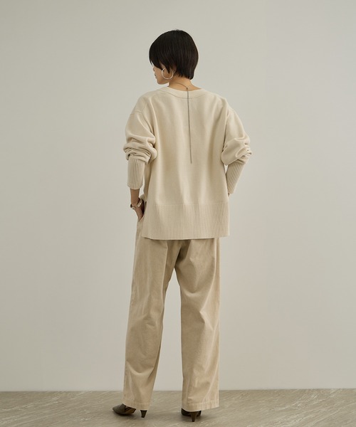 SALON adam et rope'(サロン アダム エ ロペ)の「【CreamyCotton (クリーミーコットン)】Vネックカーディガン / セットアップ対応(カーディガン/ボレロ・レディース・ブラック/オフホワイト/キャメル・FREE)」の10枚目の写真