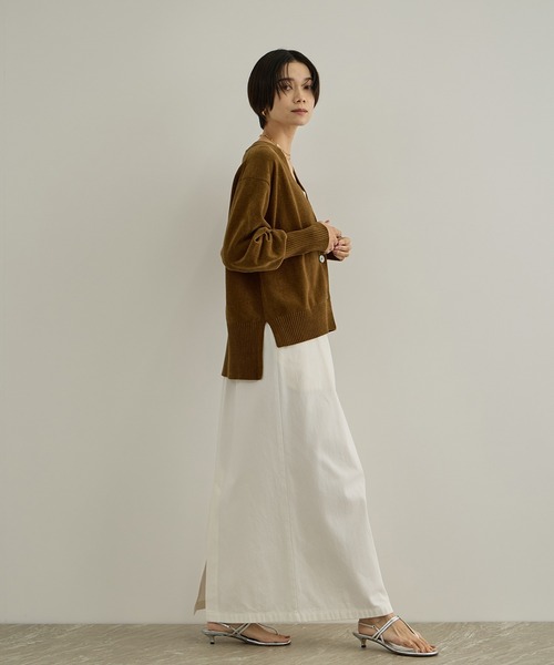 SALON adam et rope'(サロン アダム エ ロペ)の「【CreamyCotton (クリーミーコットン)】Vネックカーディガン / セットアップ対応(カーディガン/ボレロ・レディース・ブラック/オフホワイト/キャメル・FREE)」の12枚目の写真