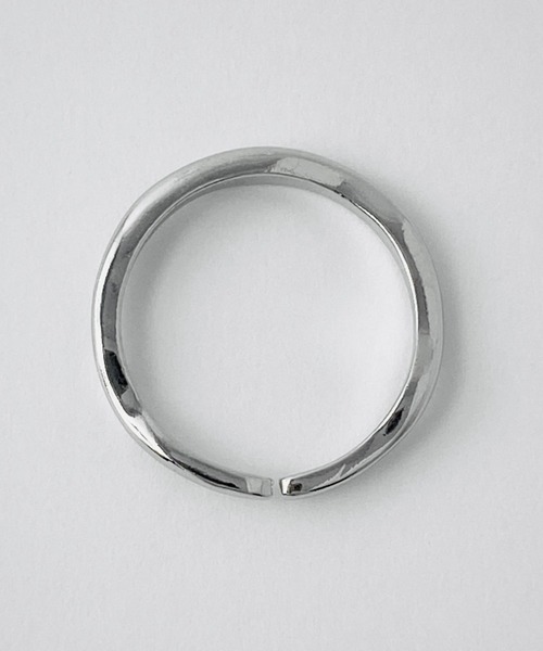 NOEL（ノエル）の「Narrow Slight Wave Ring #322（リング・レディース・シルバー・FREE）」の6枚目の写真