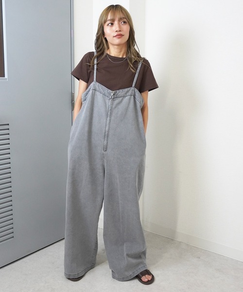gossara(ゴサラ)の「【デニム素材だけど軽やか】デニムオールインワン(サロペット/オーバーオール・レディース・アイボリー/ブルー/ライトグレー・FREE)」の4枚目の写真