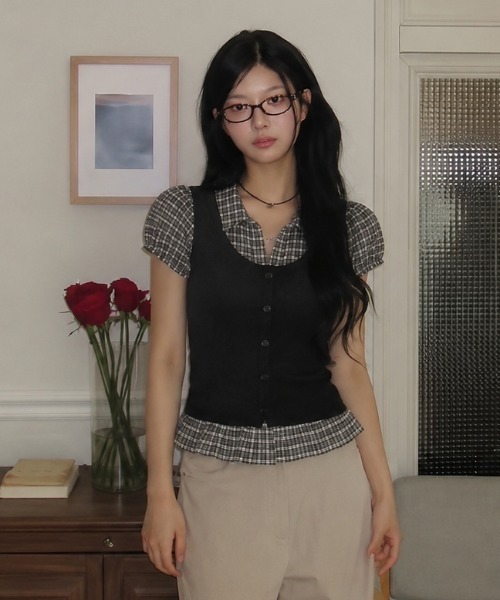Achic(アシック)の「レイヤード風ストライプシャツドッキング半袖ニットトップス(Tシャツ/カットソー・レディース・ネイビー/グレー/ブラック・M)」の9枚目の写真