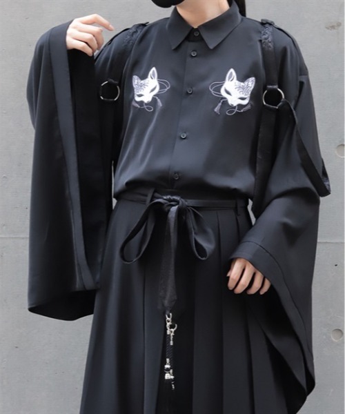 REZEN(リゼン)の「狐面刺繍和袖シャツ(シャツ/ブラウス・メンズ・ライトグレー/ブラック/ローズ・LARGE/MEDIUM)」の8枚目の写真