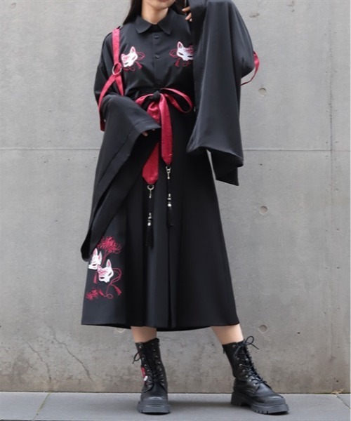 REZEN(リゼン)の「狐面刺繍和袖シャツ(シャツ/ブラウス・メンズ・ライトグレー/ブラック/ローズ・LARGE/MEDIUM)」の9枚目の写真