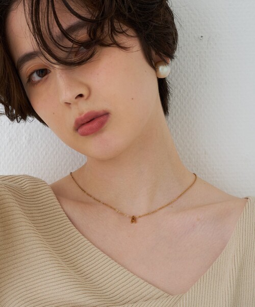 Rouge vif（ルージュヴィフ）の「【PETIT MOMENTS/プティ・モーメント】「A」イニシャルモチーフネックレス Initial  NL“A”（ネックレス・レディース・ゴールド・フリー）」の12枚目の写真