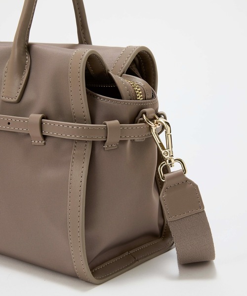 Breath TOPKAPI(ブレストプカピ)の「【Breath TOPKAPI】STRIA ストリア ナローベルト ナイロン トートバッグ S / 撥水(トートバッグ・レディース・ブラック/グレイッシュベージュ・FREE)」の14枚目の写真