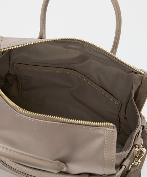 Breath TOPKAPI(ブレストプカピ)の「【Breath TOPKAPI】STRIA ストリア ナローベルト ナイロン トートバッグ S / 撥水(トートバッグ・レディース・ブラック/グレイッシュベージュ・FREE)」の19枚目の写真