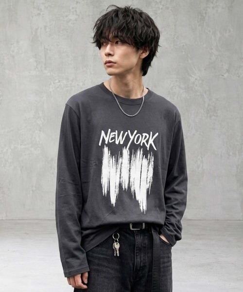 SHISKY(シスキー)の「プリントちょいBIGロンT(846-100)(Tシャツ/カットソー・メンズ・ホワイト系1/ネイビー/ブラック/オートミール/オフホワイト/チャコールグレー・XL/L/M)」の4枚目の写真