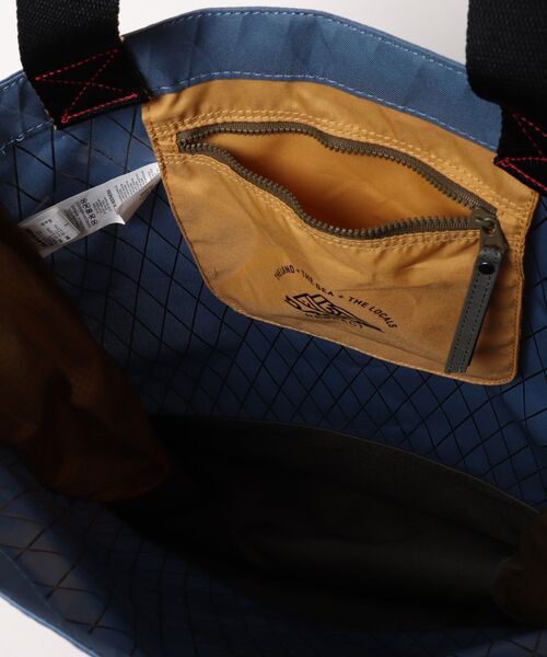DAKINE(ダカイン)の「DAKINE RENOVATION TOTE 23L トートバッグ 【2026年秋冬モデル】/ダカインナイロントートバッグ(トートバッグ・メンズ・ブラック/ブルー系その他・FREE)」の11枚目の写真