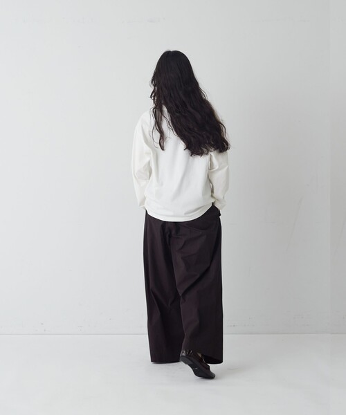 conges payes ADIEU TRISTESSE(コンジェ ペイエ アデュートリステス)の「《ナガノチサトさんコラボ》ロングスリーブTシャツ(Tシャツ/カットソー・レディース・オフホワイト/チャコールグレー/グレー・FREE)」の7枚目の写真