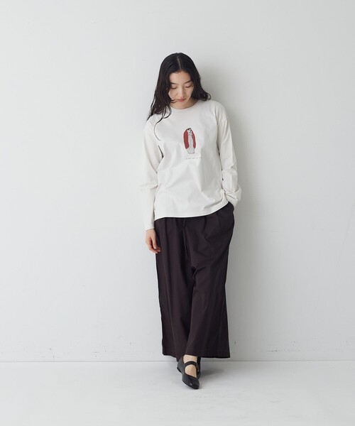 conges payes ADIEU TRISTESSE(コンジェ ペイエ アデュートリステス)の「《ナガノチサトさんコラボ》ロングスリーブTシャツ(Tシャツ/カットソー・レディース・オフホワイト/チャコールグレー/グレー・FREE)」の10枚目の写真