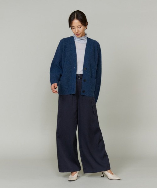 LE SOUK(ルスーク)の「アルパカブレンドVネックカーディガン【アンサンブル対応】(カーディガン/ボレロ・レディース・ネイビー/オフホワイト/パープル/ミント・フリー)」の12枚目の写真