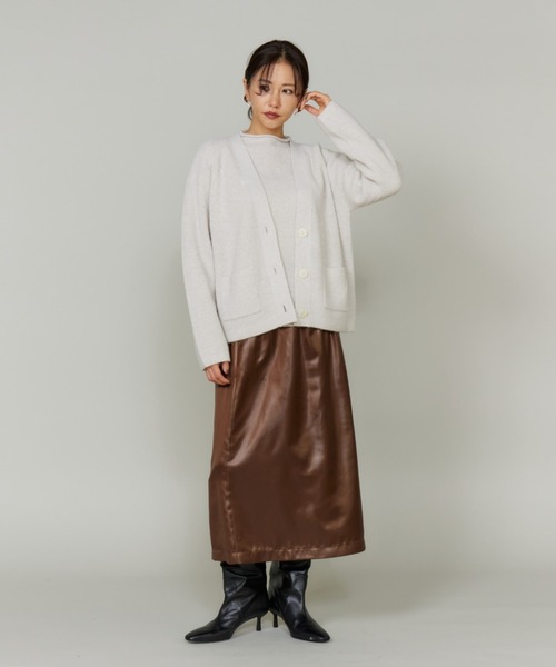 LE SOUK(ルスーク)の「アルパカブレンドVネックカーディガン【アンサンブル対応】(カーディガン/ボレロ・レディース・ネイビー/オフホワイト/パープル/ミント・フリー)」の19枚目の写真