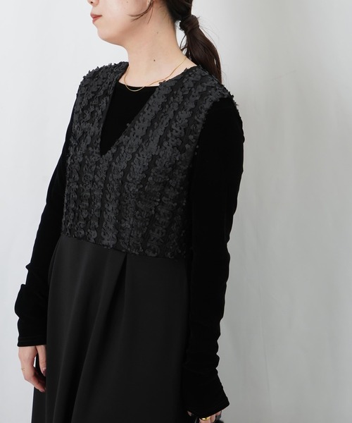 LADY LUCK LUCA(レディラックルカ)の「LC/LLL 異素材切替ジャンパースカート(ジャンパースカート・レディース・ベージュ/ブラック・FREE)」の2枚目の写真