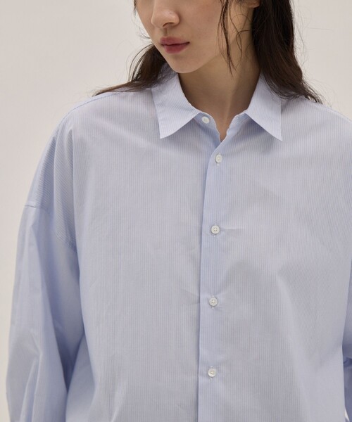 ATON(エイトン)の「【ATON】GIZA COMPACT STRIPE OVERSIZED SHIRTS/ギザコンパクト ストライプ オーバーサイズシャツ(シャツ/ブラウス・レディース・ブルー/ピンク・2)」の4枚目の写真