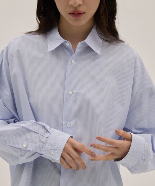 ATON(エイトン)の「【ATON】GIZA COMPACT STRIPE OVERSIZED SHIRTS/ギザコンパクト ストライプ オーバーサイズシャツ(シャツ/ブラウス・レディース・ブルー/ピンク・2)」の3枚目の写真