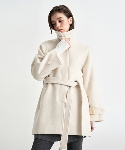 COSTUMEOCLOCK WOMAN(カスタムオクロック ウーマン)の「ベルト付きバルマカンハーフコートクリーム COWCT002CREAM(ダッフルコート・レディース・その他・SMALL/MEDIUM)」の1枚目の写真