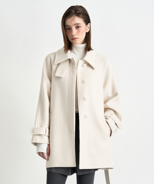 COSTUMEOCLOCK WOMAN(カスタムオクロック ウーマン)の「ベルト付きバルマカンハーフコートクリーム COWCT002CREAM(ダッフルコート・レディース・その他・SMALL/MEDIUM)」の2枚目の写真