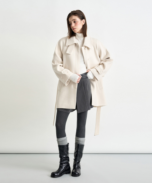 COSTUMEOCLOCK WOMAN(カスタムオクロック ウーマン)の「ベルト付きバルマカンハーフコートクリーム COWCT002CREAM(ダッフルコート・レディース・その他・SMALL/MEDIUM)」の3枚目の写真