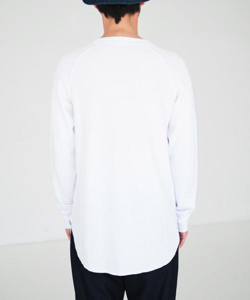 green label relaxing(グリーンレーベルリラクシング)の「【WEB限定】BC ★★ビッグ/ワッフル ロング C/N カットソー◆(Tシャツ/カットソー・メンズ・ホワイト/ブラック/グレー・SMALL/LARGE/MEDIUM)」の12枚目の写真