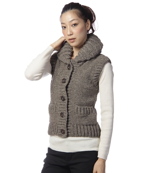 green label relaxing(グリーンレーベルリラクシング)の「GC W HAND KNIT ベスト(ベスト・レディース・ベージュ/ピンク/ライトグレー・フリー)」の2枚目の写真