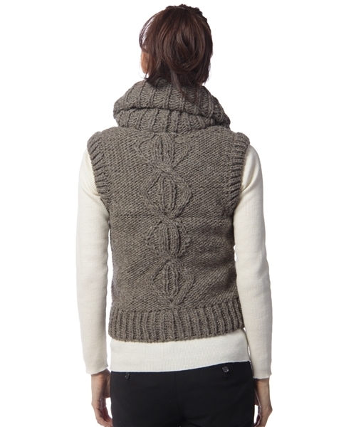 green label relaxing(グリーンレーベルリラクシング)の「GC W HAND KNIT ベスト(ベスト・レディース・ベージュ/ピンク/ライトグレー・フリー)」の5枚目の写真