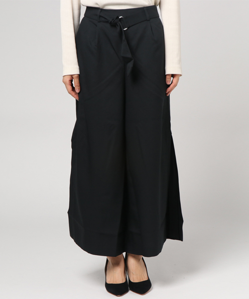 GeeRA(ジーラ)の「ベルト付サイドプリーツ使いワイドパンツ(その他パンツ・レディース・ブラック/オレンジ・MEDIUM/LARGE/X-LARGE)」の3枚目の写真