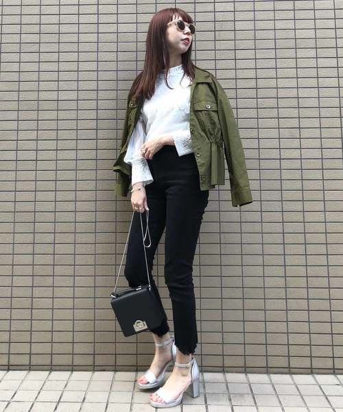 archives（アルシーヴ）の「【99%UVカット】ファッショングラス（サングラス・レディース・ベージュ・MEDIUM）」の13枚目の写真