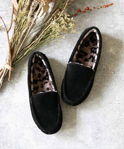 mooimooi（モーイモーイ）の「ラウンドトゥ スマート シンプル モカシンシューズ（モカシン/デッキシューズ・レディース・ベージュ/ブラック/ダークブラウン/チャコールグレー/ブラック系その他/キャメル/ベージュ系その他/ベージュ系その他2/チェック/ベージュ系その他3/グレイッシュベージュ/ブラック系その他3/ブラック系その他2・LL/3L/S/M/L/XS）」の3枚目の写真