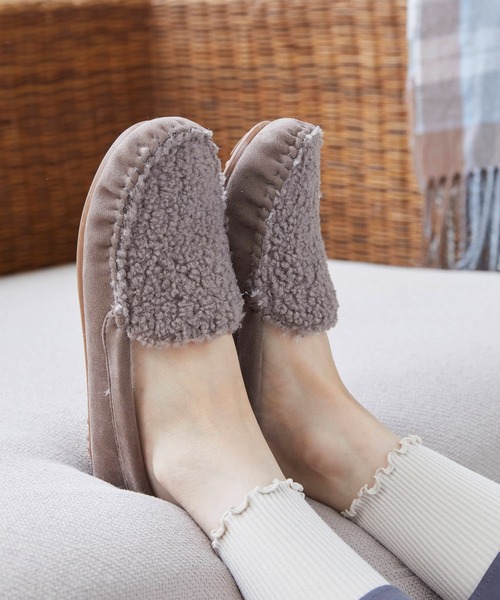 mooimooi（モーイモーイ）の「ラウンドトゥ スマート シンプル モカシンシューズ（モカシン/デッキシューズ・レディース・ベージュ/ブラック/ダークブラウン/チャコールグレー/ブラック系その他/キャメル/ベージュ系その他/ベージュ系その他2/チェック/ベージュ系その他3/グレイッシュベージュ/ブラック系その他3/ブラック系その他2・LL/3L/S/M/L/XS）」の9枚目の写真