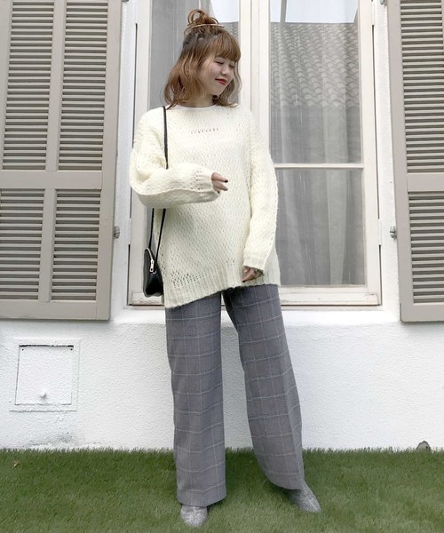 archives(アルシーヴ)の「鍵編みルーズモヘアプルオーバー(ニット/セーター・レディース・パープル/ブラウン/オフホワイト・MEDIUM)」の6枚目の写真