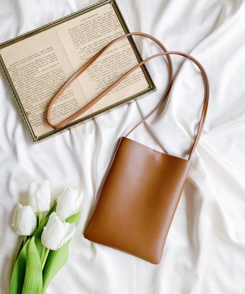 CLEA(クレア)の「PUスクエアスマホショルダー/マルチウェイバッグ(ショルダーバッグ・レディース・ベージュ/ブラック/アイボリー/ブラウン/ミント/ゴールド/シルバー・FREE)」の3枚目の写真